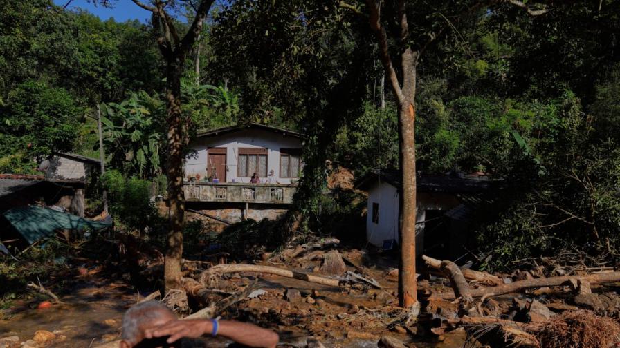 Над 350 загинали и 366 изчезнали в Шри Ланка