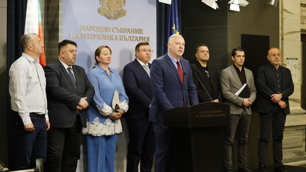 Съветът за съвместно управление се събра на извънредно заседание в НС