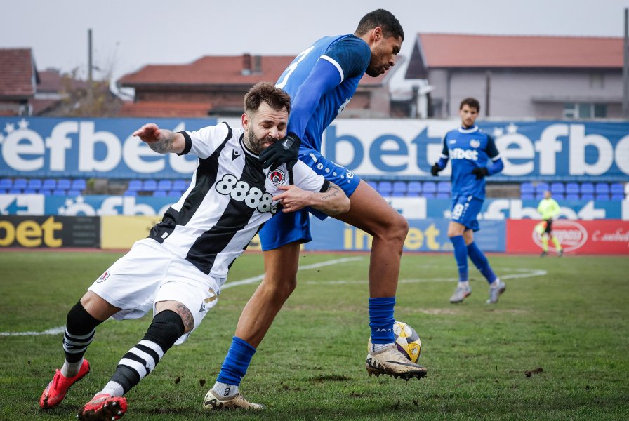 Монтана и Локомотив София1