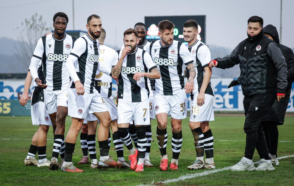 Монтана и Локомотив София1