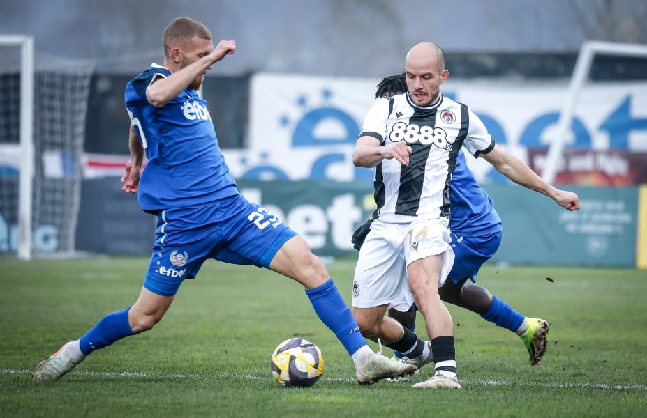 Монтана и Локомотив София1