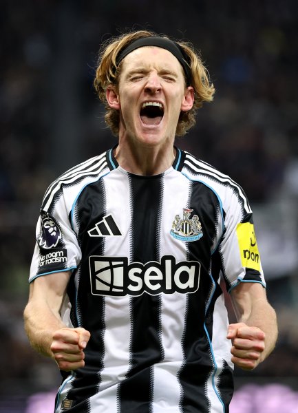 Нюкасъл Юнайтед Тотнъм Хотспър1