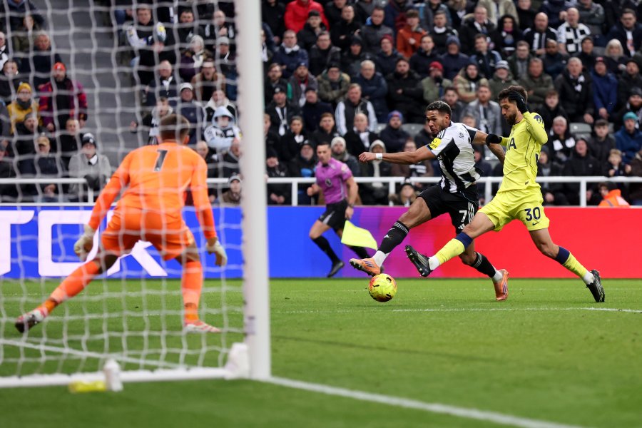 Нюкасъл Юнайтед Тотнъм Хотспър1