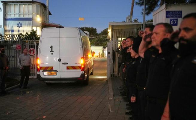 Израел твърди, че тленните останки, върнати от Газа, не са заложници