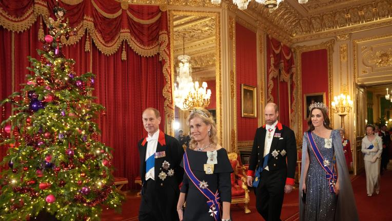 Кейт Мидълтън дебютира в Уиндзор с най-голямата и блясква корона досега