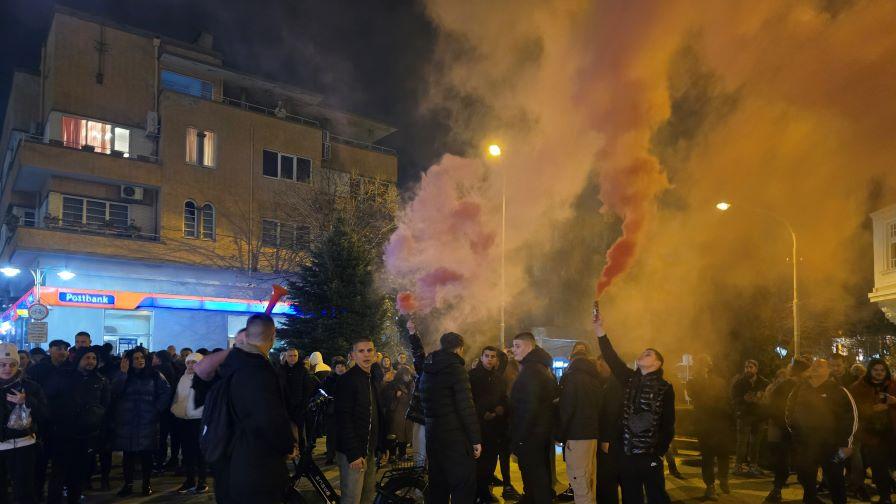 Полицията привика на разпит непълнолетен след напрежението на протеста в Сливен