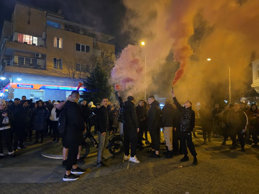 Полицията привика на разпит непълнолетен след напрежението на протеста в Сливен