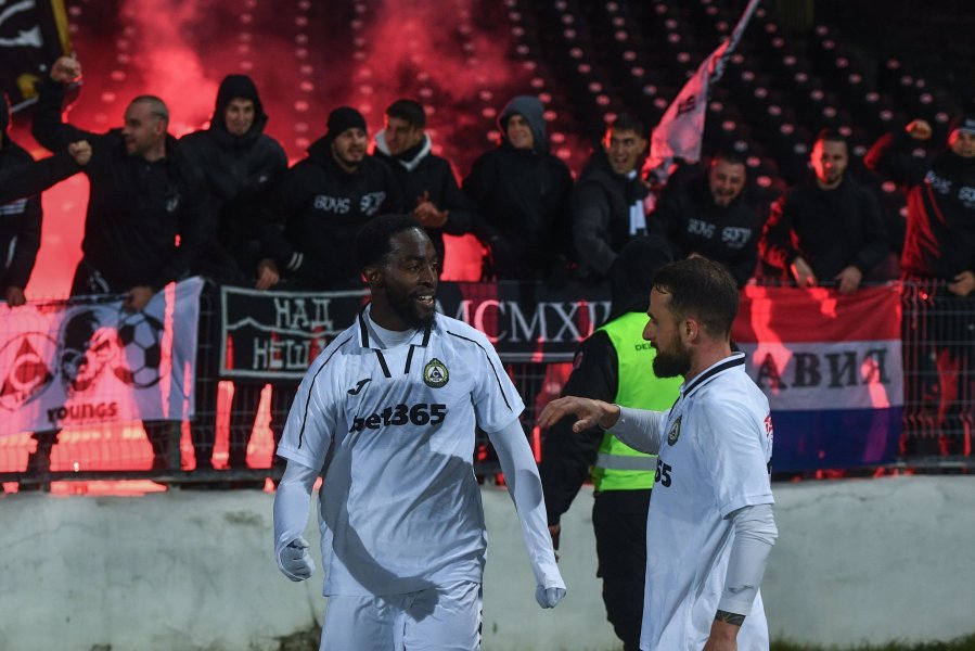 Славия Левски1