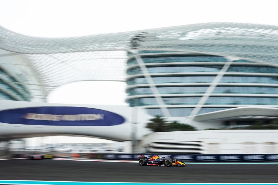 Никола Цолов по време на свободната тренировка преди Гран при1