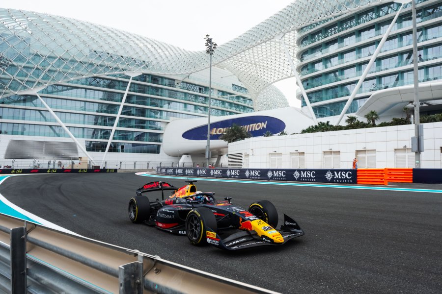 Никола Цолов по време на свободната тренировка преди Гран при1