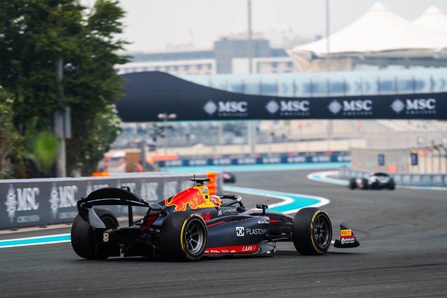 Никола Цолов по време на свободната тренировка преди Гран при1