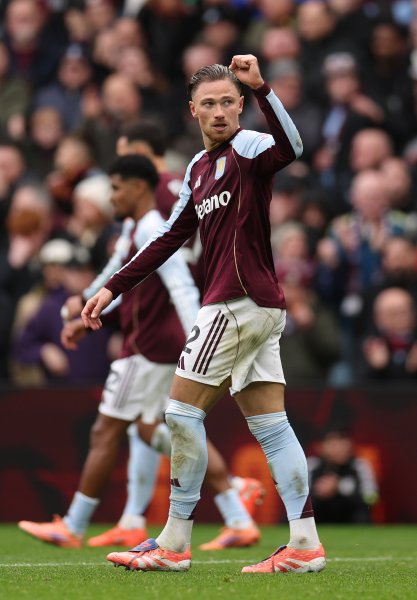 Астън Вила Арсенал1