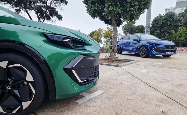 STOP&GO: 8, толкова са цветовете, предлагани за новото Clio, като два са нови - Absolute Red и Absolute Green.