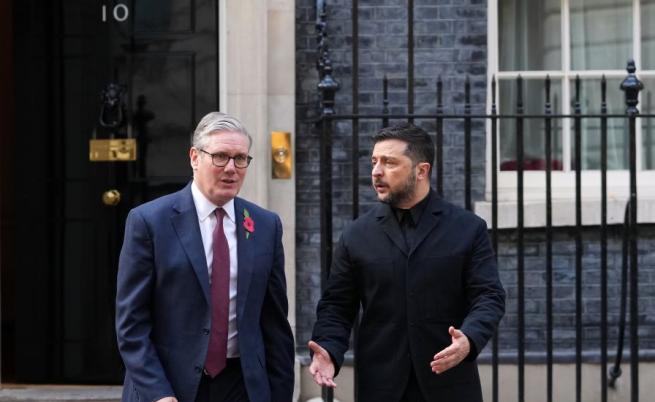 Стармър, Макрон и Мерц се срещнаха със Зеленски в Лондон