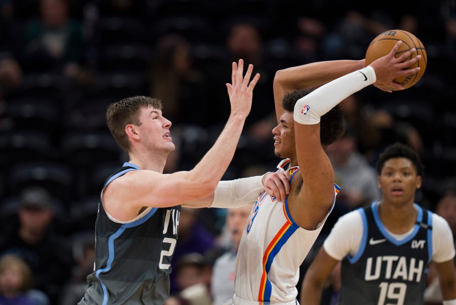 Юта Джаз Оклахома Сити Тъндър1