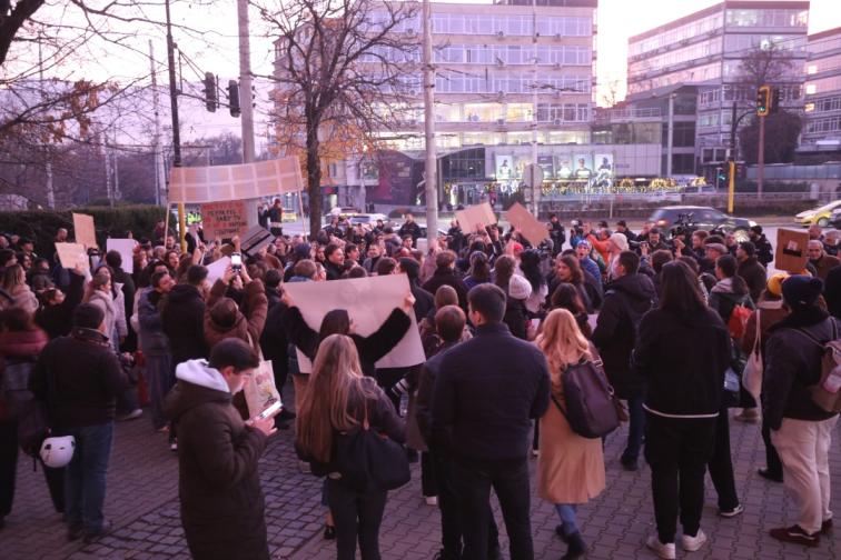 студенти СУ