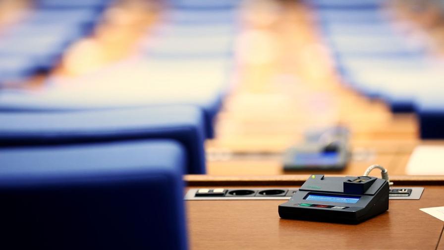 Парламентът гласува оставката на кабинета „Желязков“ - какво следва?