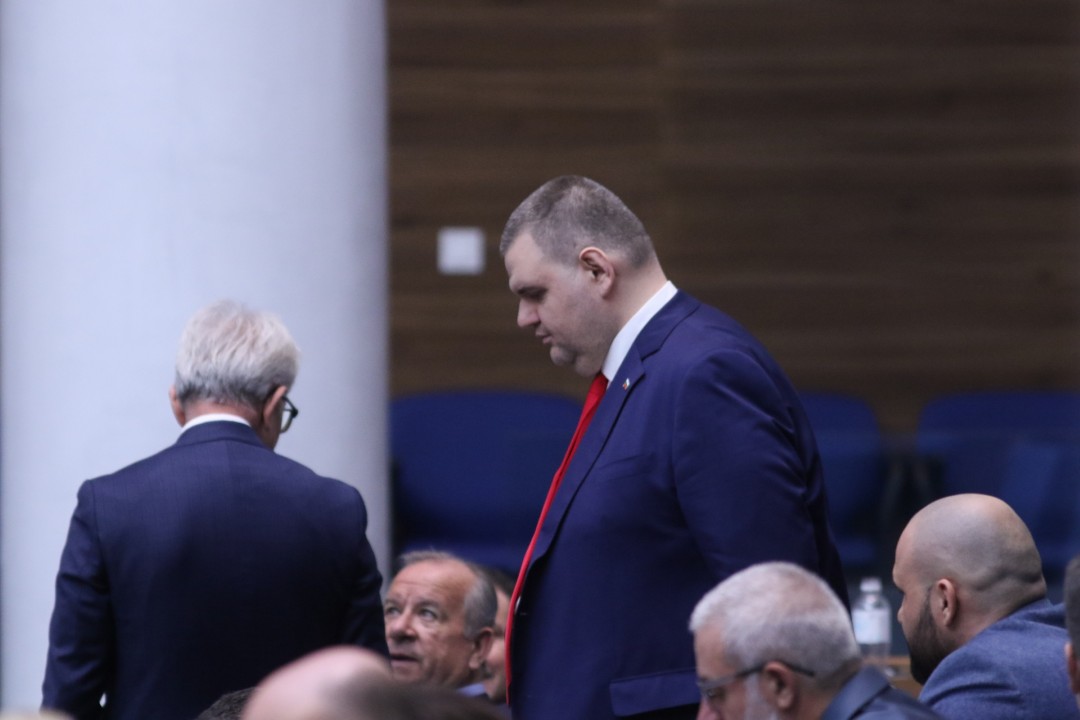 <p>Гласуването на вота на недоверие срещу кабинета "Желязков".</p>