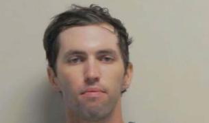 <p>Обвиняемият за убийството на Кърк се яви за първи път лично в съда</p>