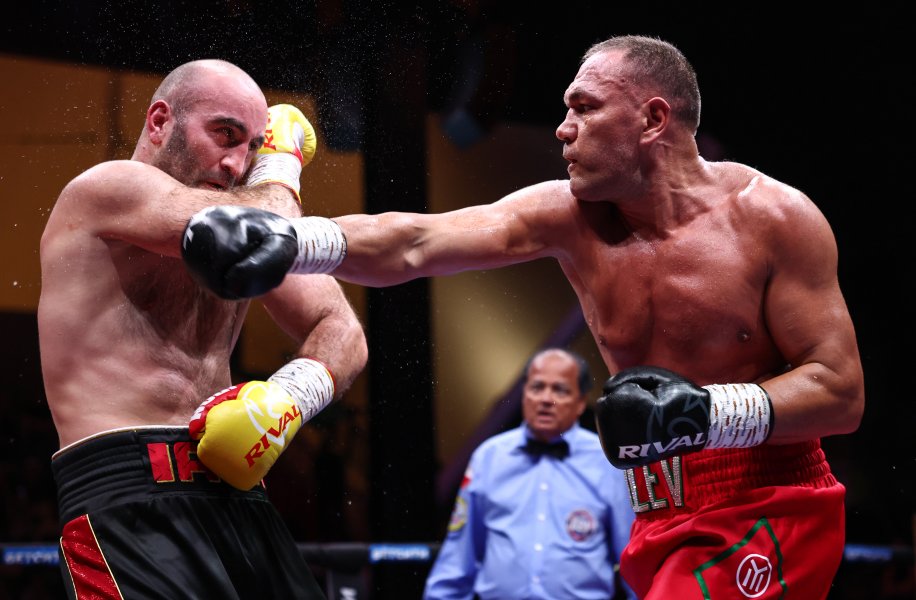 Кубрат Пулев срещу Мурат Гасиев в Дубай1