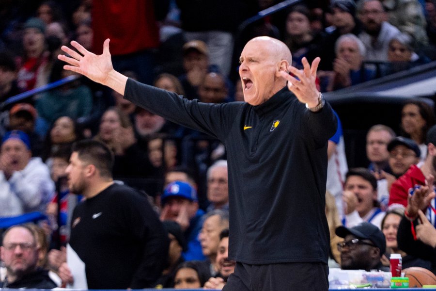 Филаделфия Севънтисиксърс Индиана Пейсърс1