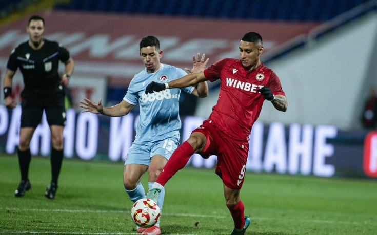 НА ЖИВО: ЦСКА 1:1 Локомотив София, автогол на Националния стадион