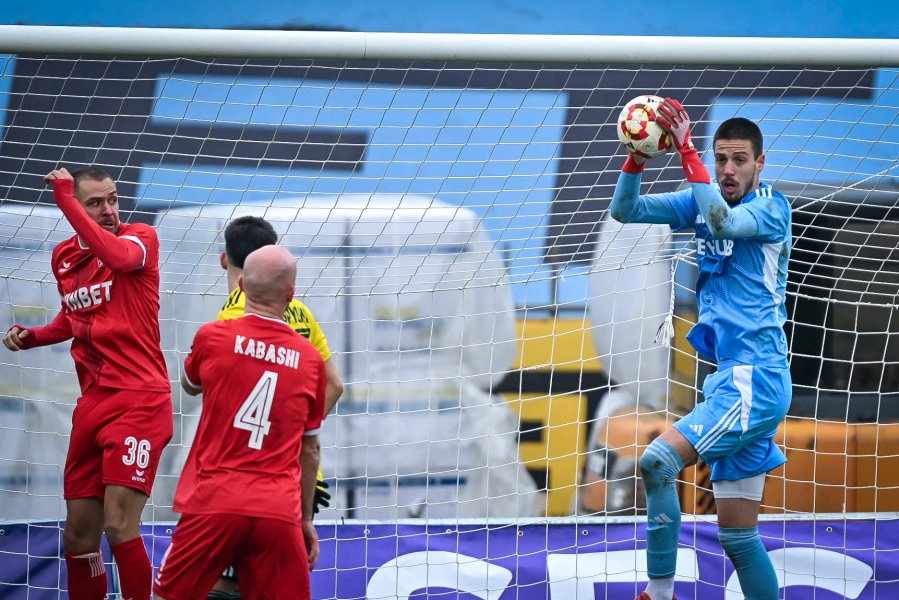 Добруджа Ботев Враца1