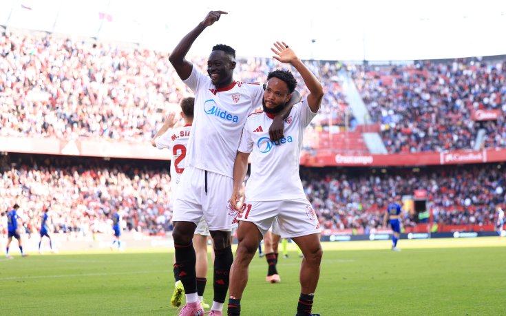 Севиля не се затрудни срещу Овиедо