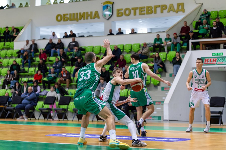 БК Ботев Враца БК Балкан Ботевград1