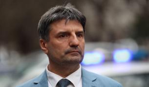 Разбиха престъпна група за наркотици в София и Ловеч, полицай е сред обвиняемите