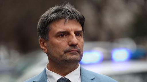 Разбиха престъпна група за наркотици в София и Ловеч, полицай е сред обвиняемите