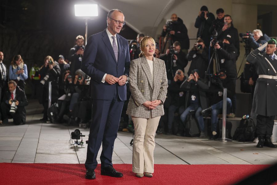 <p>В Берлин обсъждат мирното споразумение за Украйна.</p>