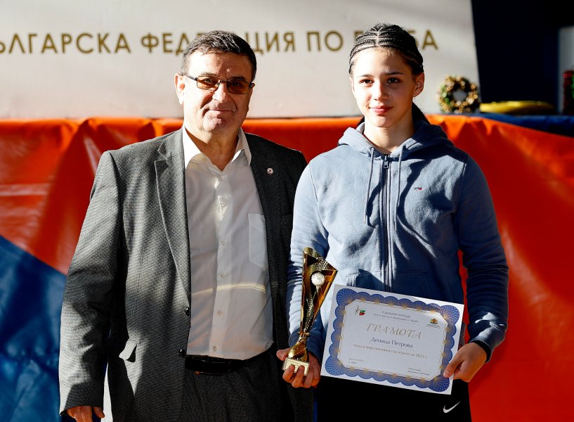 Магомед Рамазанов и Юлияна Янева обраха наградите на БФ Борба1