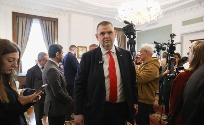 Делян Пеевски представи 