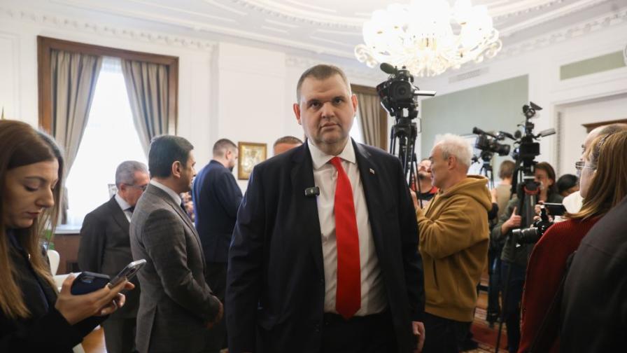 Делян Пеевски представи 