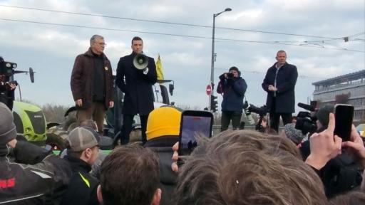 Френски земеделци блокираха с трактори Европейския парламент в Страсбург