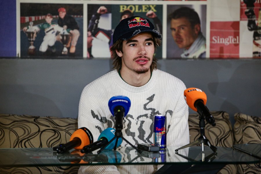 Никола Цолов1