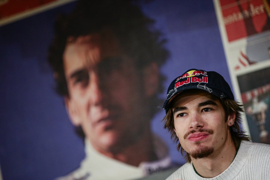 Никола Цолов1