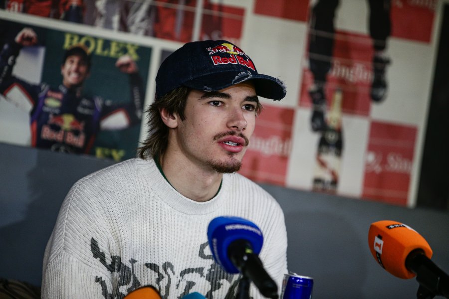 Никола Цолов1