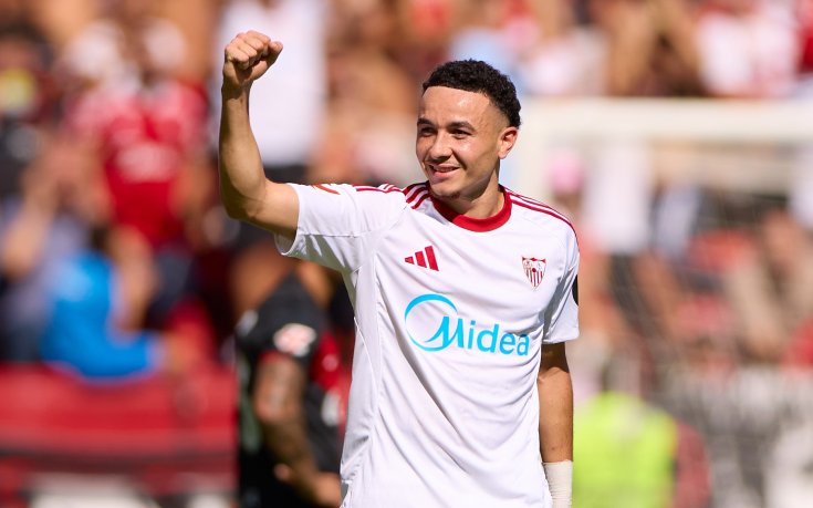 Отборът на Илия Груев вади 20 млн. евро за играч на Севиля