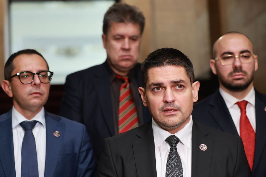 Брифинг на "Морал, единство, чест" след консултациите.