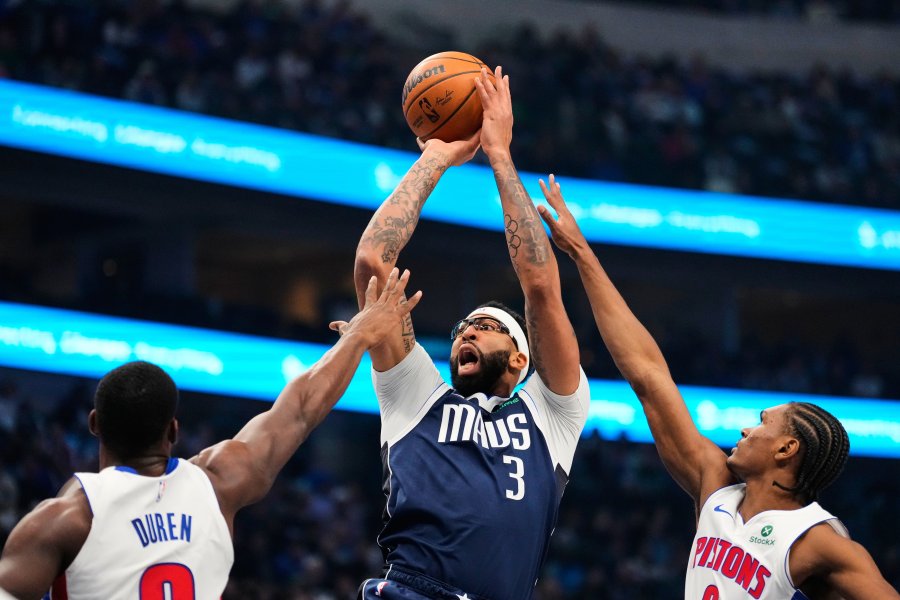 Далас Маверикс Детройт Пистънс1