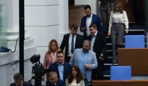 Обявиха ваканцията на депутатите за Коледа и Нова година