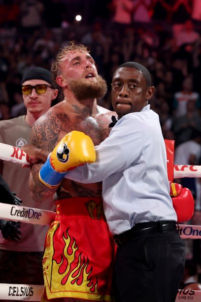 Джейк Пол срещу Антъни Джошуа в Маями1