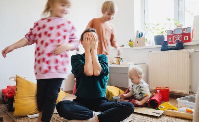 Майка разпали спор: Хората без деца са на почивка 24/7