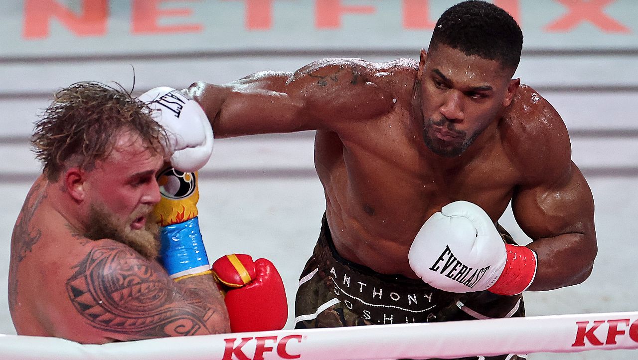 Джейк Пол е със счупена челюст след нокаута от Антъни Джошуа