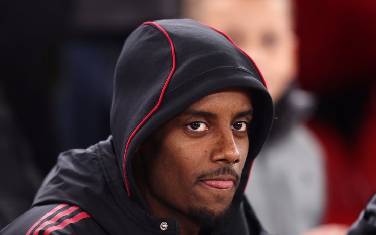 Александър Исак отпътува с Ливърпул за Париж