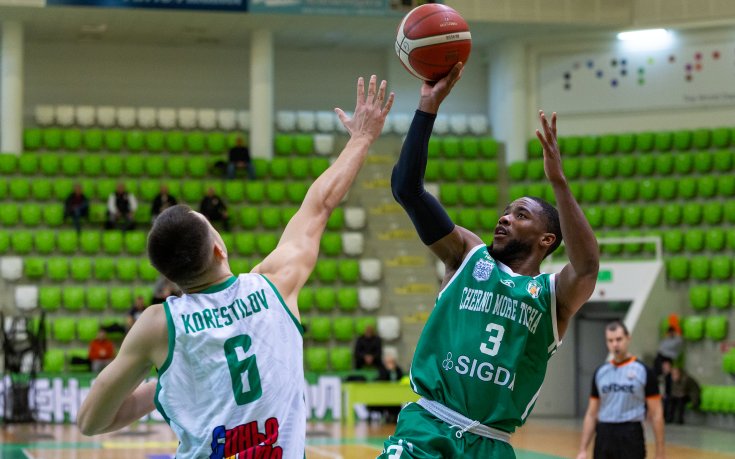 Черно море не се затрудни с Ботев Враца, Рилски спортист надигра Левски