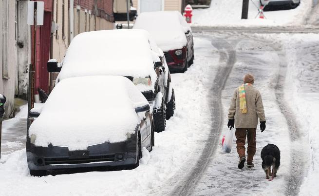 Зимна буря блокира Ню Йорк, отменени са над 1500 полета в САЩ