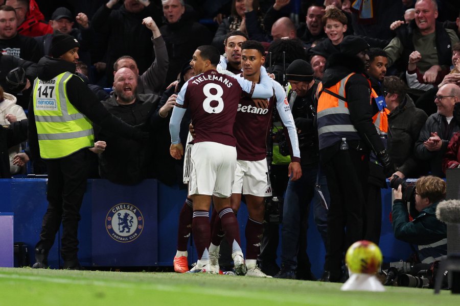 Челси Астън Вила1